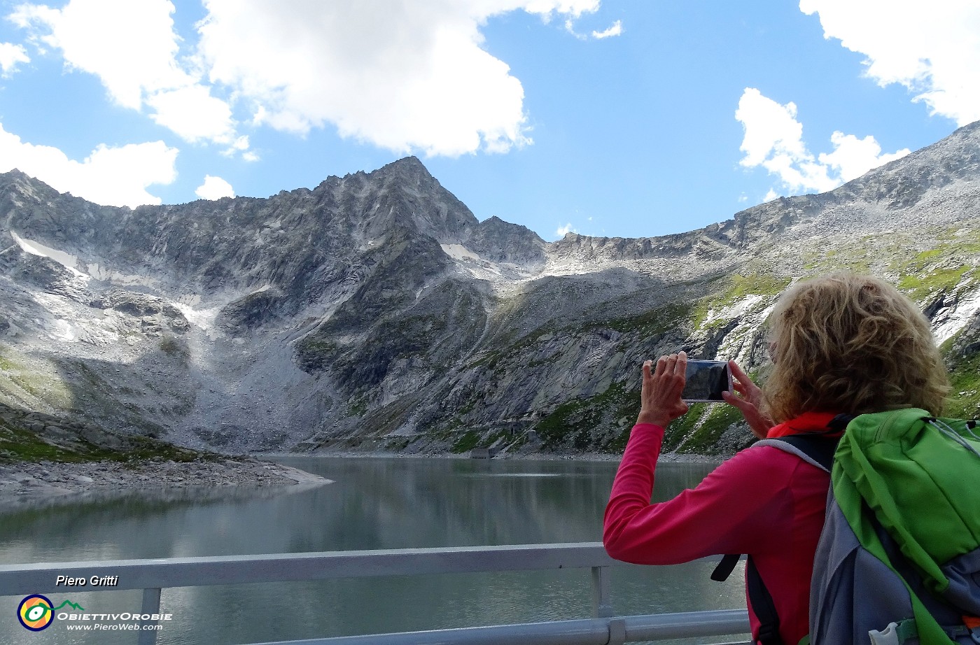 28 Lago del Pantano (2378 m) con Cima Plem (3180 m).JPG